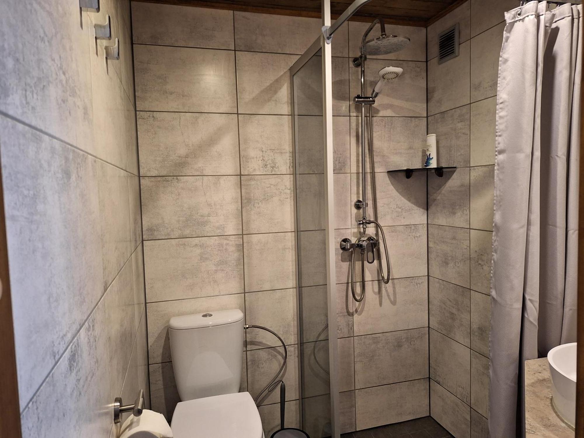 Kraavi Guest Hostel Курессааре Экстерьер фото